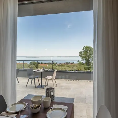 Insula Felix 4* Moniga del Garda