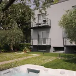 Insula Felix Panzió 4*