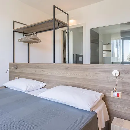 Insula Felix Bed & Breakfast